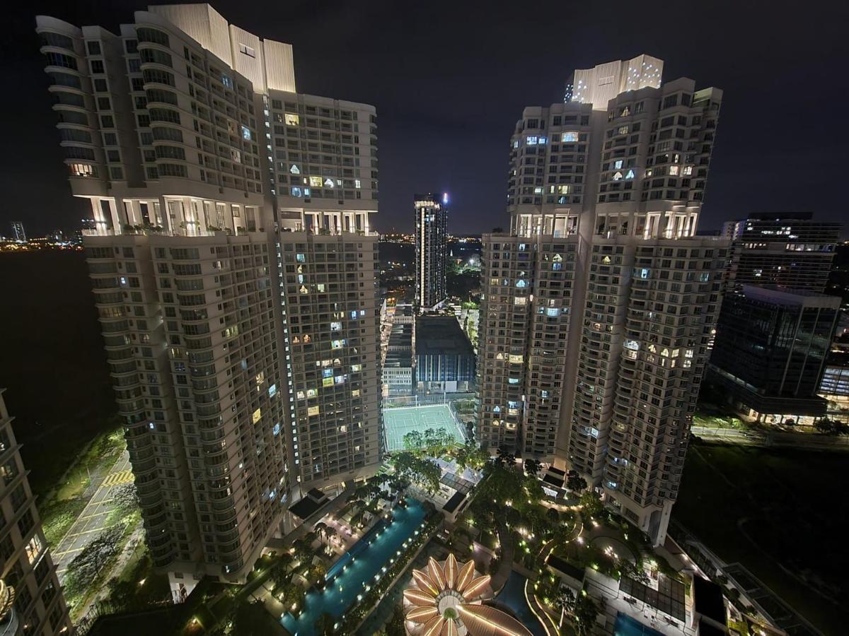 Teega Residence @ Cosy Seafront Living Nusajaya  Bagian luar foto