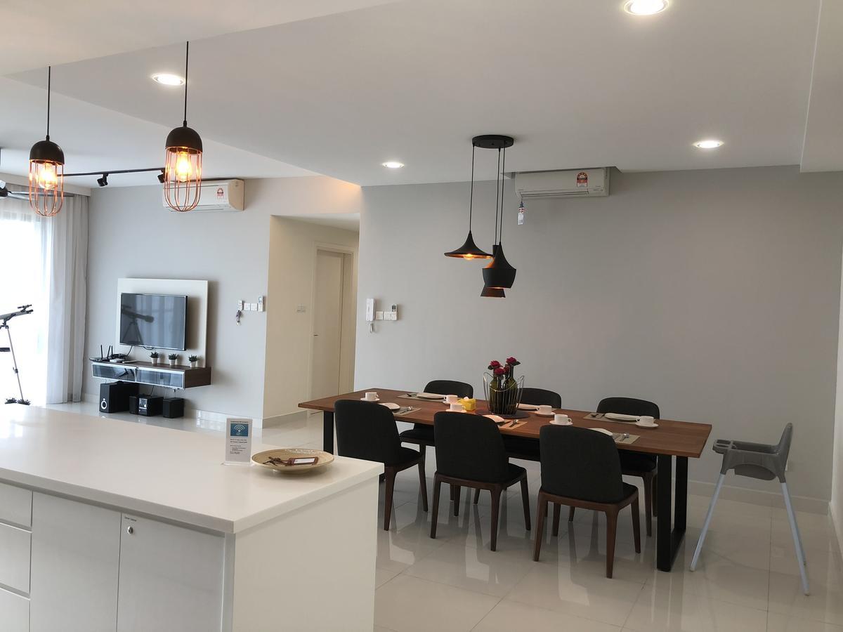 Teega Residence @ Cosy Seafront Living Nusajaya  Bagian luar foto